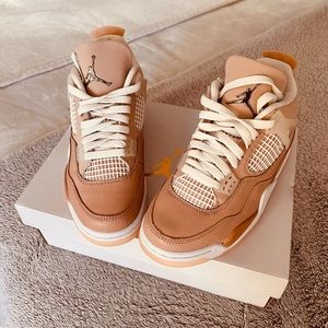 Air Jordan 4 Retro Wmns Sneaker
